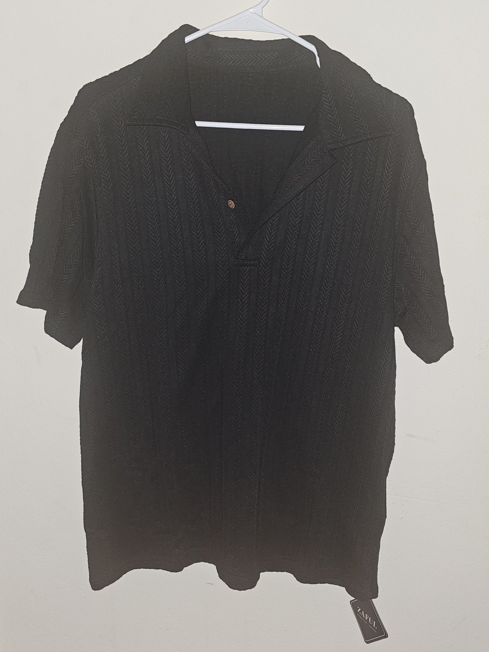 Zaful Black Short-Sleeve Polo with Subtle Herringbone Texture
